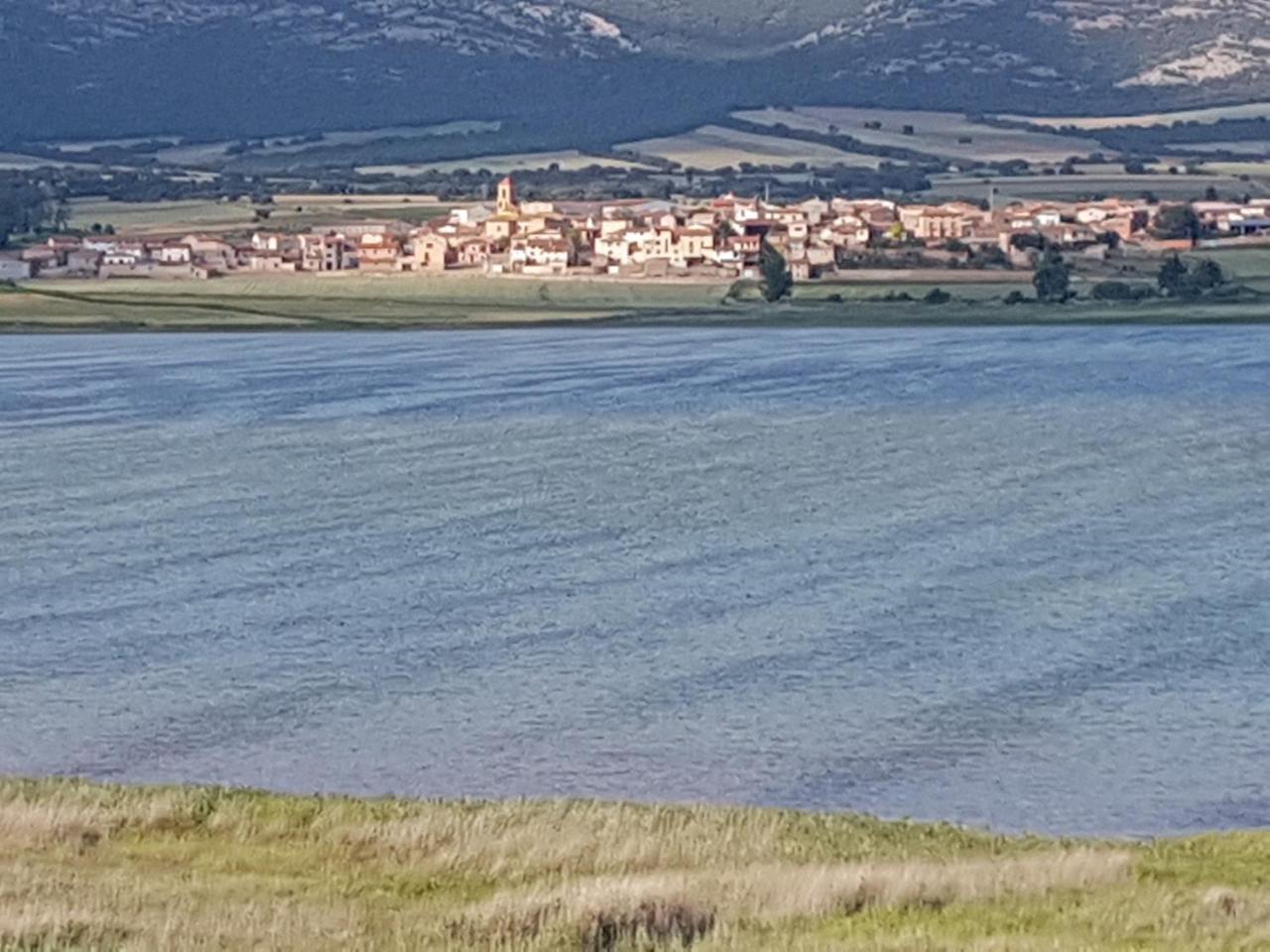 Casas Rurales La Laguna Y La Buhardilla De La Lagu Gallocanta Bagian luar foto